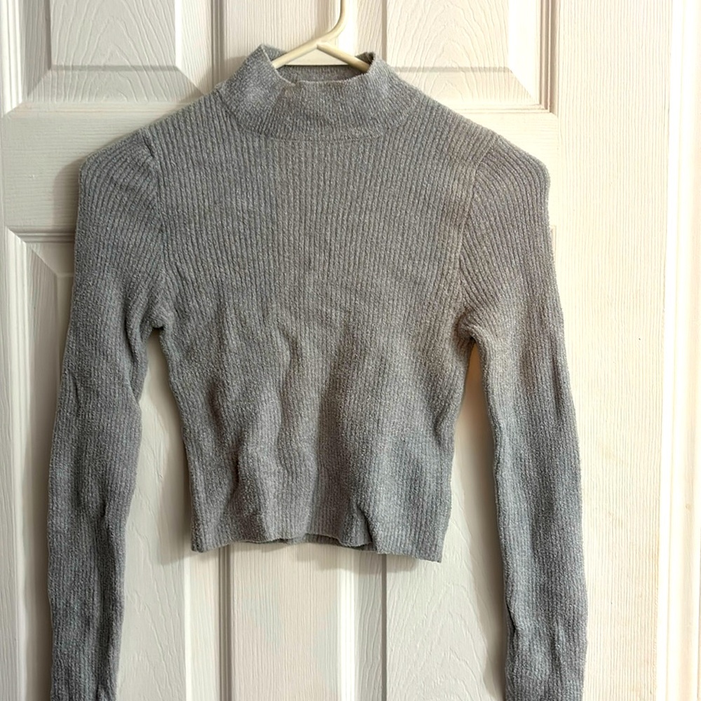 Sky blue grey cropped top